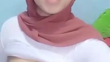 Jilbab Yunita Ayu Colmek DreamLive