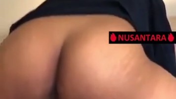 Bokep Jilbab Tante Hijabers dan Bule Memadu Kasih